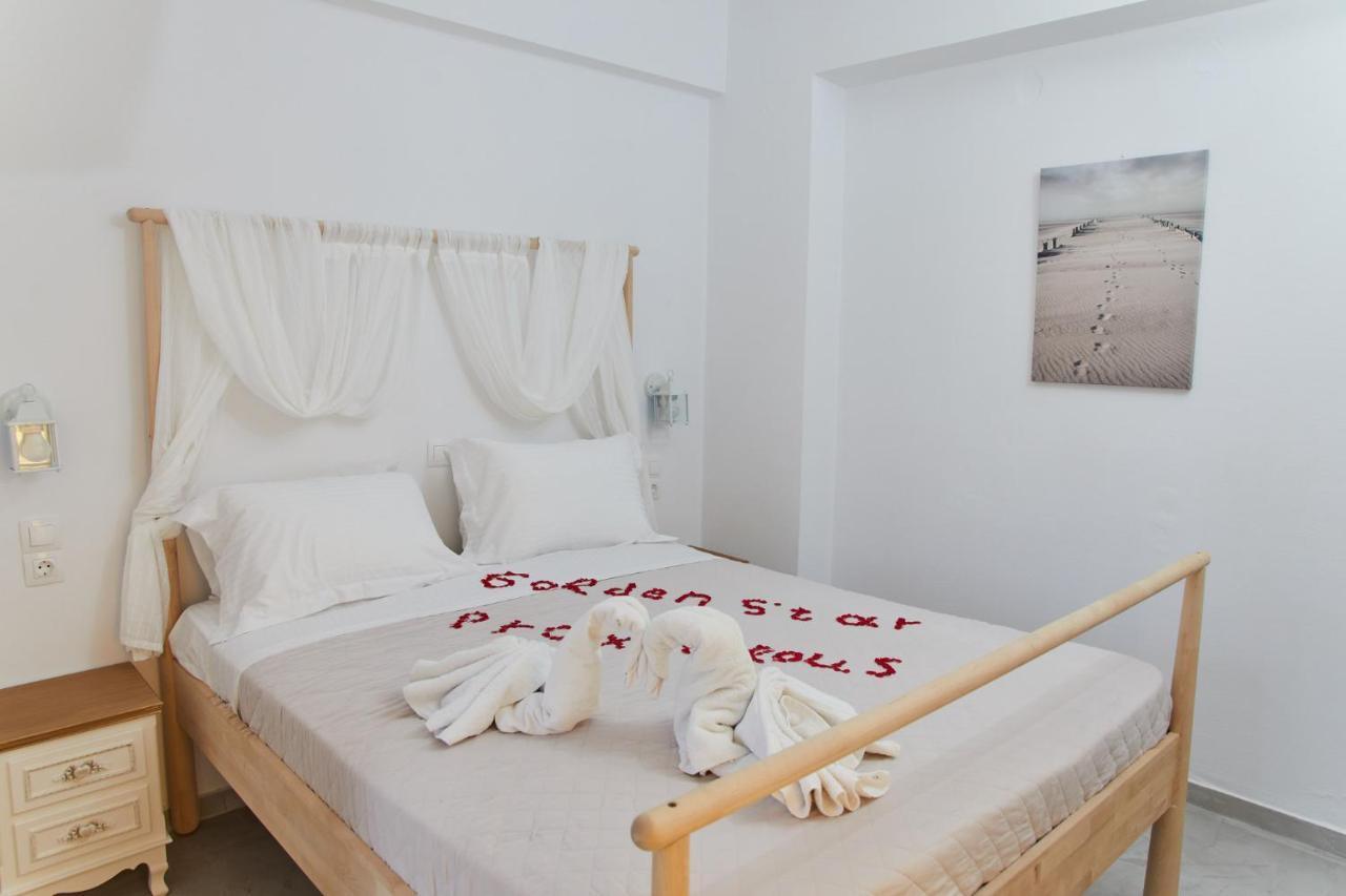 Ferienwohnung Golden Star Praxitelous Agia Marina  Exterior foto