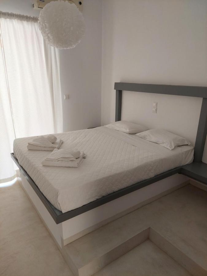 Ferienwohnung Golden Star Praxitelous Agia Marina  Exterior foto