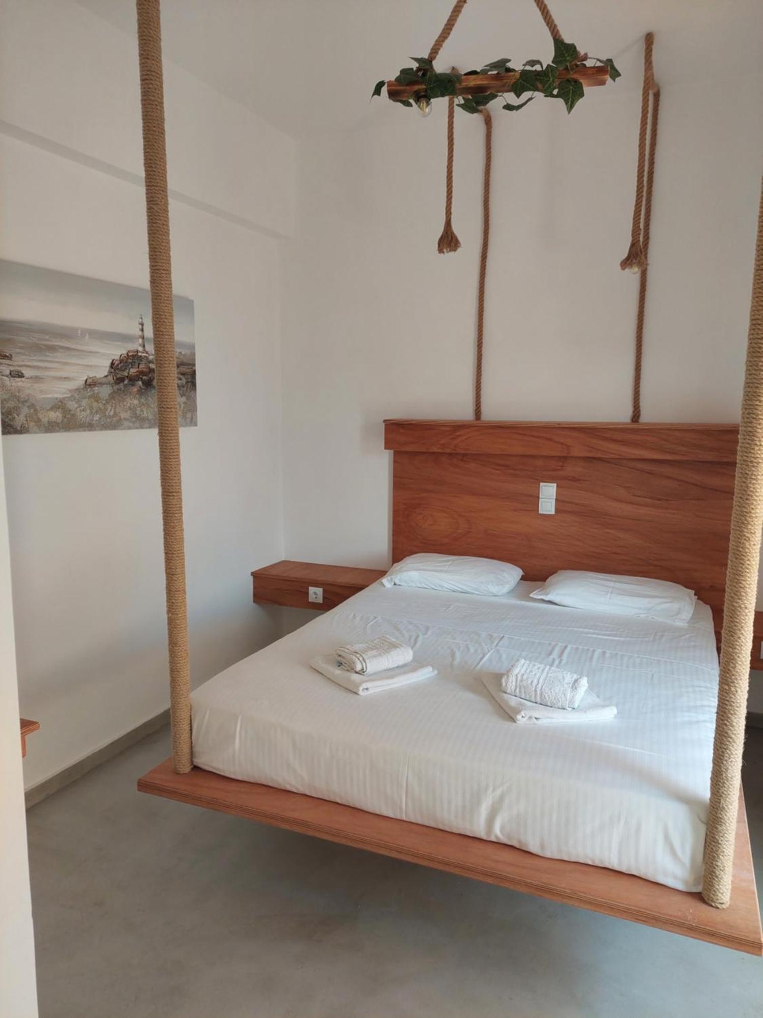 Ferienwohnung Golden Star Praxitelous Agia Marina  Exterior foto