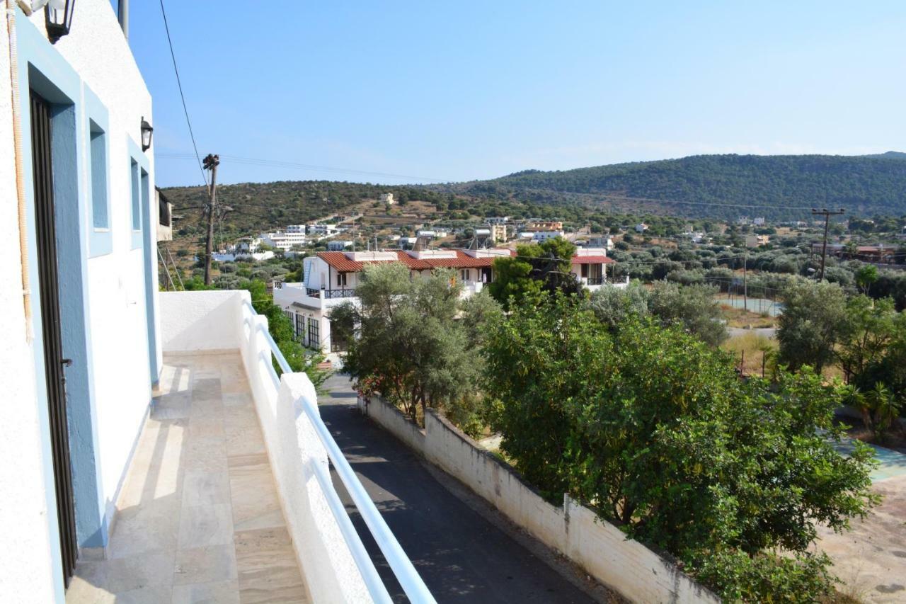 Ferienwohnung Golden Star Praxitelous Agia Marina  Exterior foto